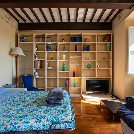 Vista Unica Con Parquet - Centro סיינה