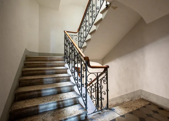 Vista Unica Con Parquet - Centro * Сиена