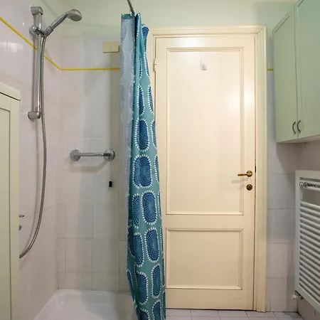 Vista Unica Con Parquet - Centro Apartman